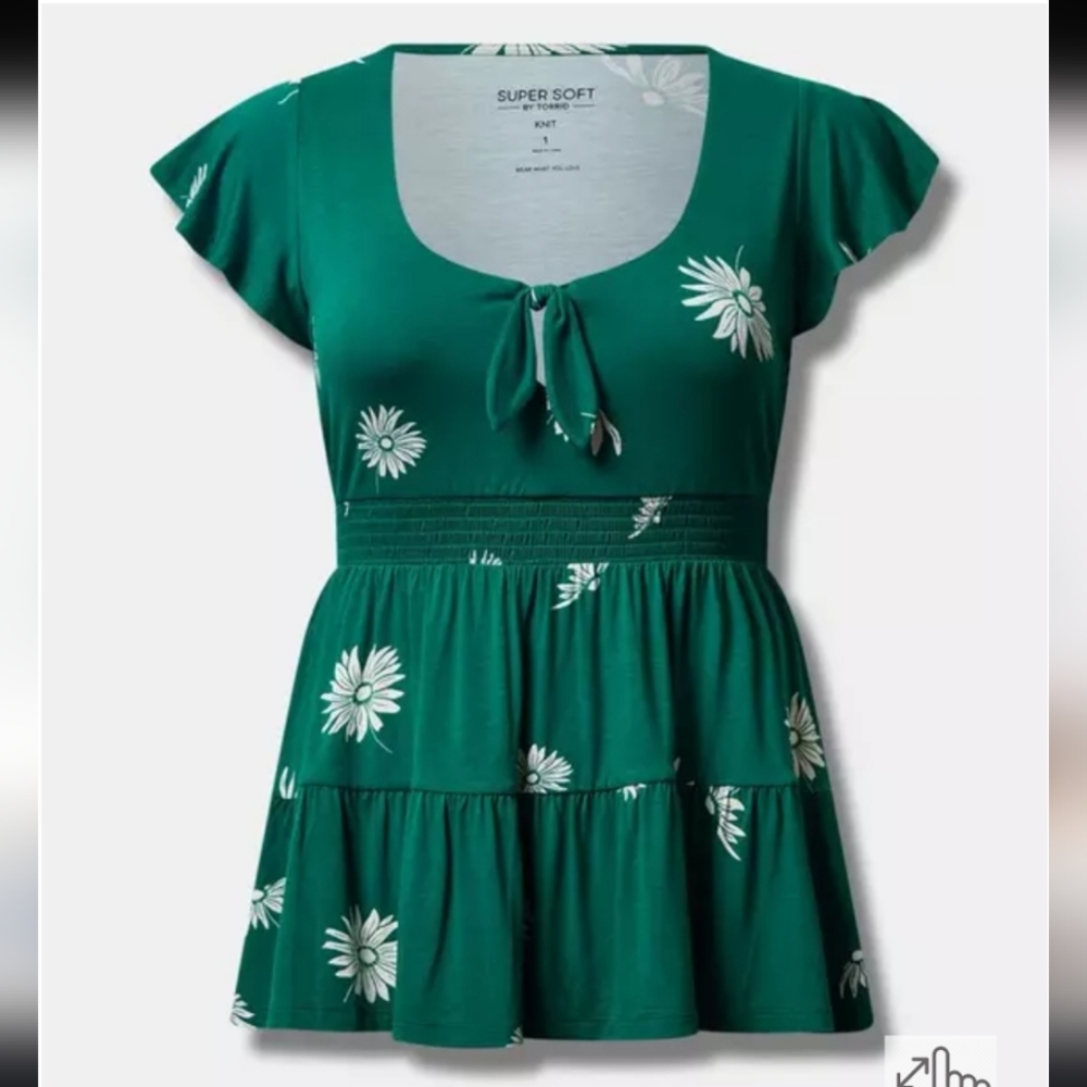 Torrid Green Tie Front Cap Sleeve Blouse